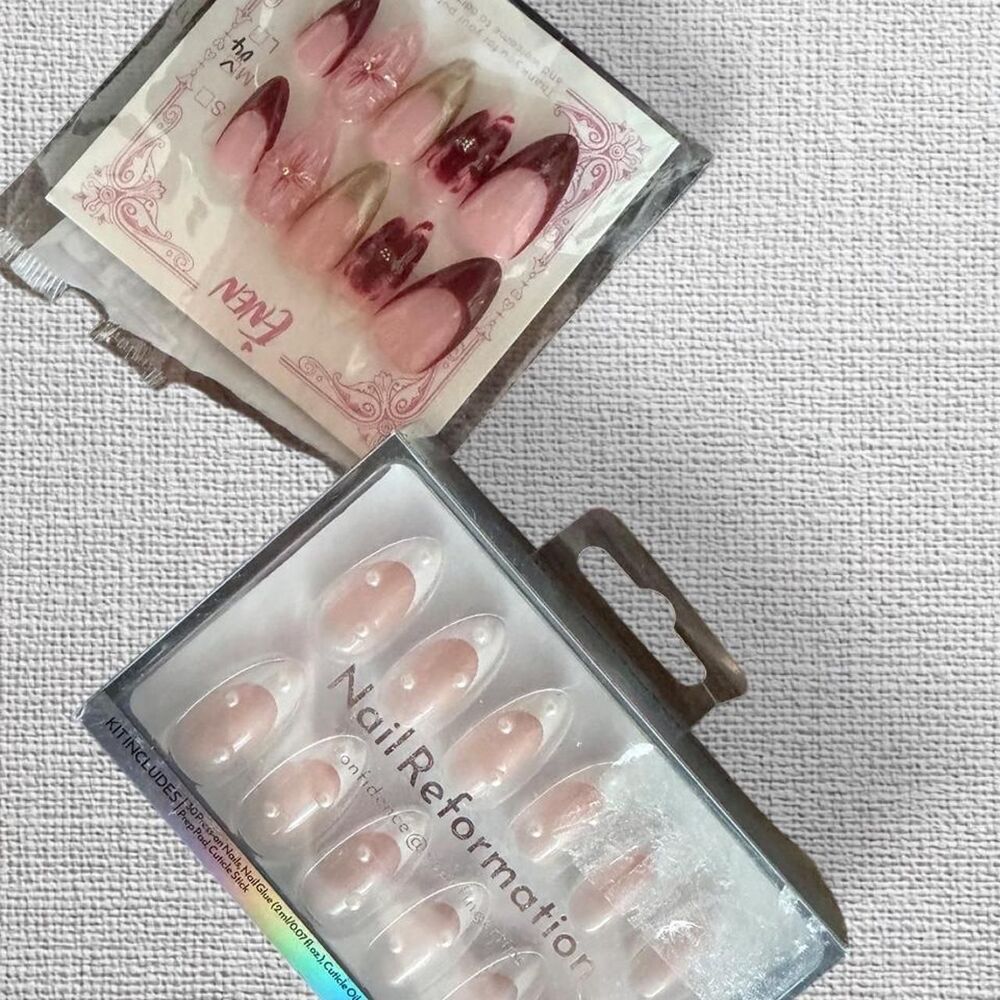 Reformation multi Nails